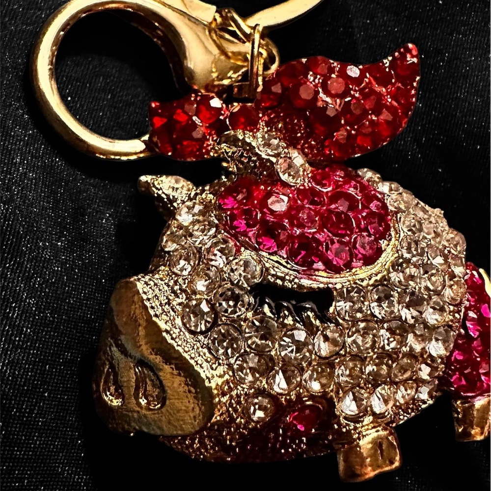 SPARKLING, FLYING PIG, VERY WEIGHTY FOR BAG CHAIN/KEYCHAIN ♦️